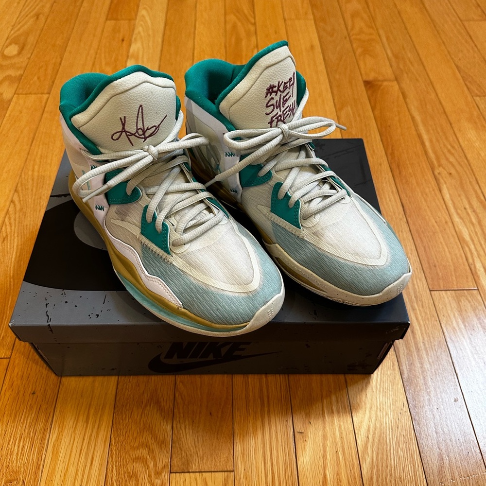 Girls Jordan 1 Retro High sneakers